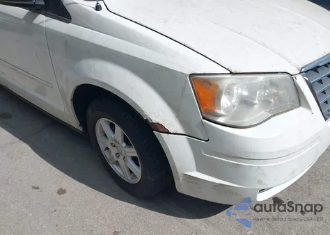 2010 Chrysler Town & Country New Lx из США, поврежденный, VIN 2A4RR2D17AR405642